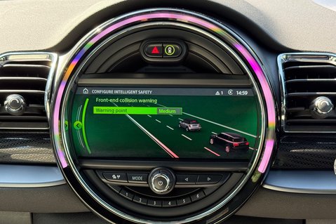 Mini Clubman COOPER EXCLUSIVE AUTOMATIC - NAV PLUS -PAN ROOF -HARMAN KARDON -MATRIX LED 52