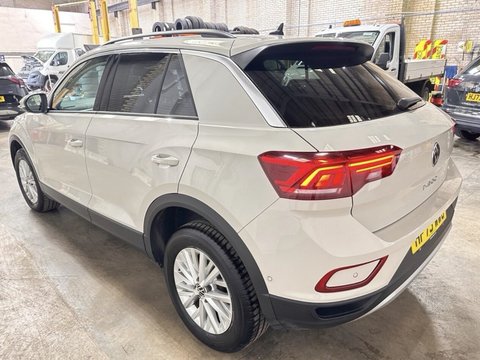 Volkswagen T-Roc LIFE TSI DSG 8