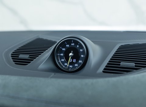 Porsche Cayenne TURBO E-HYBRID Coupe with GT Package 22