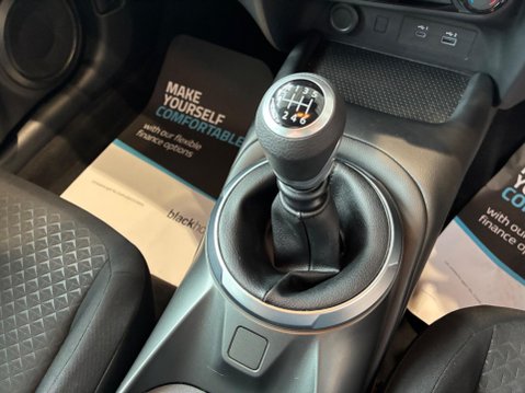 Nissan Juke 1.0 DIG-T Acenta Premium Euro 6 (s/s) 5dr 9