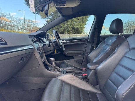 Volkswagen Golf 2.0 Golf R DSG 4WD 5dr 38