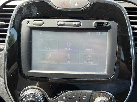Renault Captur 1.5 dCi ENERGY Dynamique S Nav SUV 5dr Diesel Auto Euro 6 (s/s) (90 ps) 28