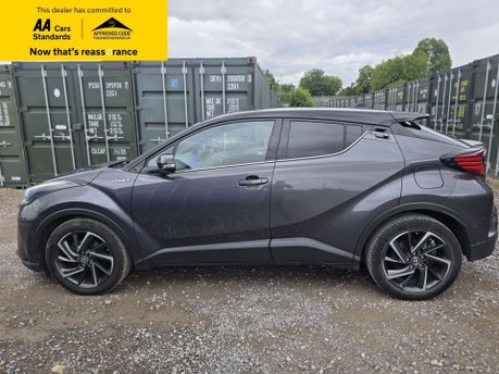 Toyota C-HR 1.8 VVT-h Dynamic SUV 5dr Petrol Hybrid CVT Euro 6 (s/s) (122 ps) 4