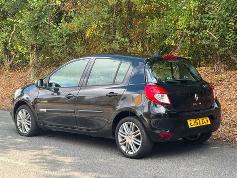 Renault Clio 1.1 Clio Dynamique TomTom 16v 5dr 21