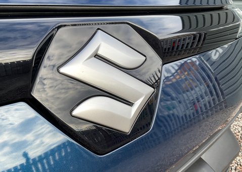 Suzuki e Vitara MOTION 4