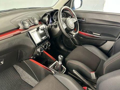 Suzuki Swift SPORT BOOSTERJET MHEV 9