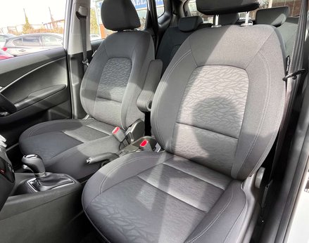 Hyundai ix20 1.6 ix20 SE Nav MPI Auto 5dr 49