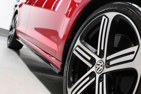 Volkswagen Golf R TSI 4MOTION DSG 48