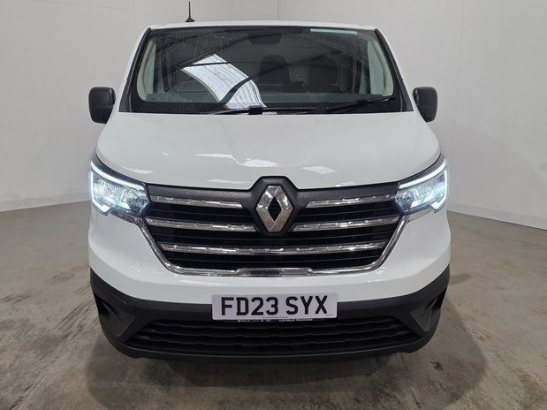 Renault Trafic Renault Trafic LWB Diesel LL30 Blue dCi 130 Advance Van 2