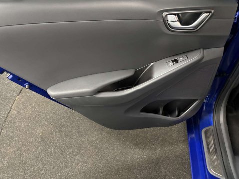 Hyundai IONIQ 1.6 IONIQ Premium SE FHEV Semi-Auto 5dr 36