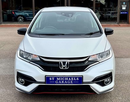 Honda Jazz 1.5 Jazz Sport Navi i-VTec CVT 5dr 5