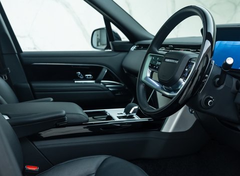 Land Rover Range Rover D350 AUTOBIOGRAPHY LWB 13