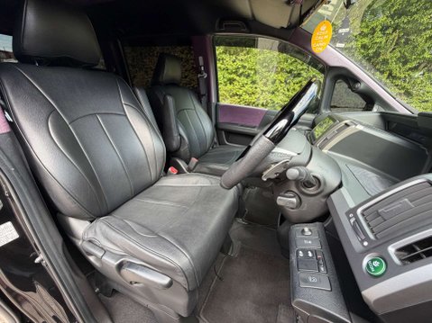 Honda Stepwagon AUTO 23