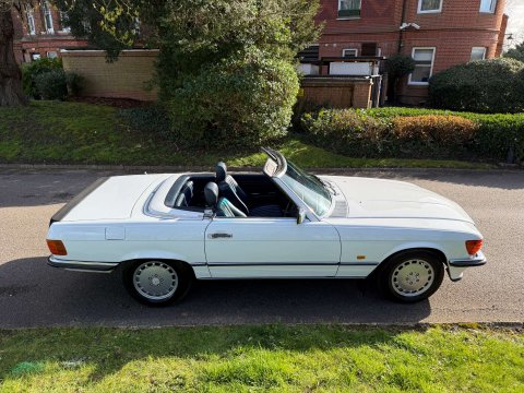 Mercedes-Benz 300 3.0 SL Convertible 2dr Petrol Automatic (188 bhp) 10