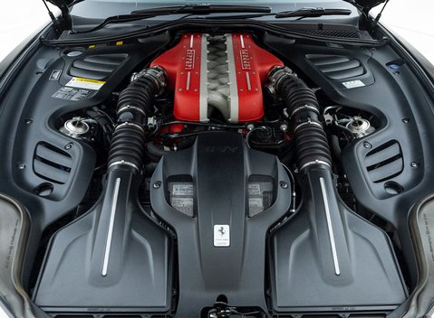 Ferrari GTC4 Lusso 27