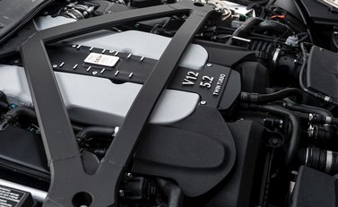 Aston Martin DBS Superleggera 34