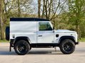 Land Rover Defender 2.2 Defender 90 Hard Top TD 4WD 5dr 12