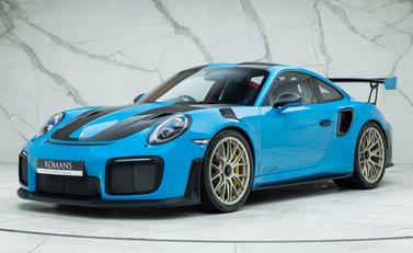 Porsche 911 GT2 RS Weissach (991) 1
