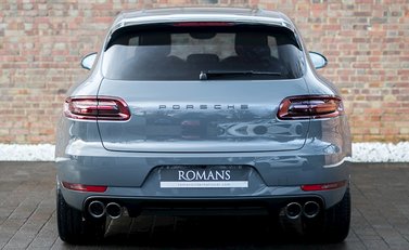 Porsche Macan GTS 11