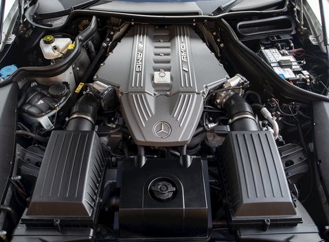 Mercedes-Benz SLS AMG 28