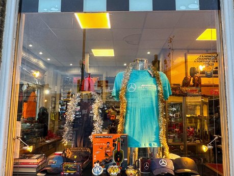 Classic Chrome's Shop ready for Christmas! 2