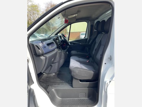 Vauxhall Vivaro 1.6 CDTi 2900 ecoFLEX L2 H1 Euro 5 (s/s) 5dr 33