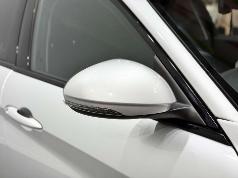 Alfa Romeo Giulia 2.2 TD Speciale Saloon 4dr Diesel Auto Euro 6 (s/s) (180 ps) 59