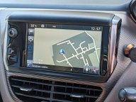 Peugeot 2008 E-HDI FELINE 24
