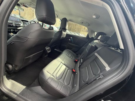 Citroen E-C4 SHINE PLUS 12