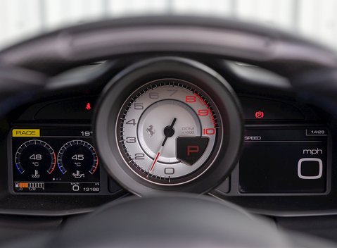 Ferrari 488 Spider 19