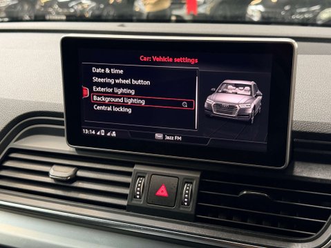 Audi Q5 2.0 Q5 S Line 40 TDI Quattro Semi-Auto 4WD 5dr 41