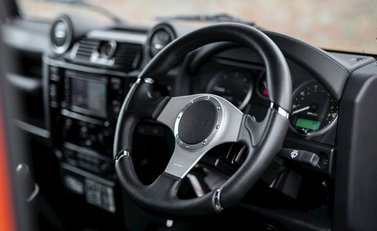 Land Rover Defender 90 Adventure Edition 11