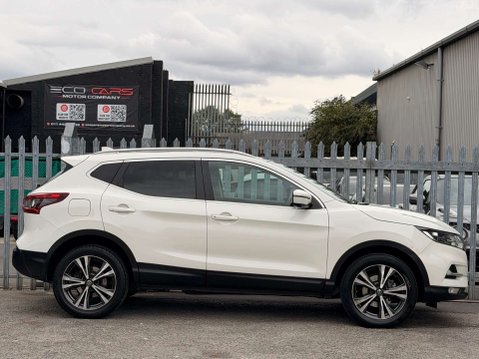 Nissan Qashqai 1.5 Qashqai N-Connecta dCi 5dr 12