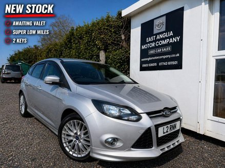 2012 FOCUS 1.6T ECOBOOST ZETEC S HATCHBACK 5DR PETROL MANUAL EURO 5 S S... photo