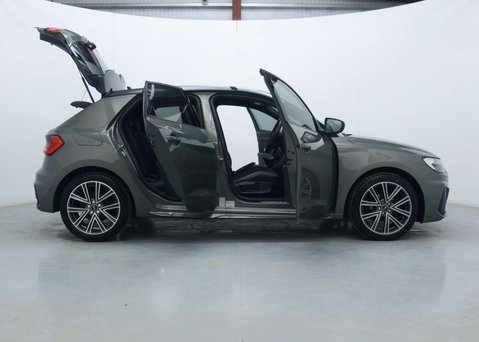 Audi A1 1.0 TFSI 25 S line Sportback 5dr Petrol S Tronic Euro 6 (s/s) (95 ps) 57