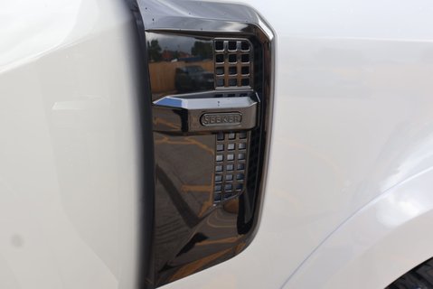 Land Rover Defender 90 2026 Brand NEW  HARD TOP STYLED BY SEEKER AIR SUSPENSION AND JUMP SEAT  18
