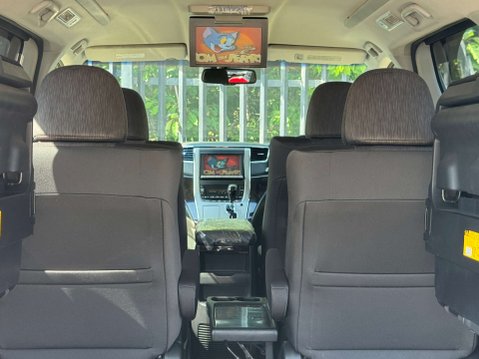 Toyota Alphard Hybrid 60