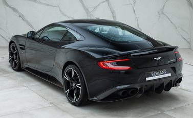 Aston Martin Vanquish S Ultimate 9
