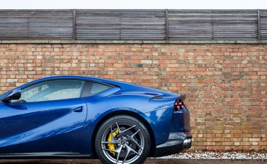 Ferrari 812 Superfast 29