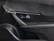 Peugeot 2008 GT PREMIUM 36