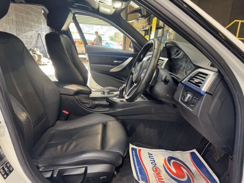 BMW 3 Series 3.0 330d xDrive M Sport Auto 4WD 5dr 40