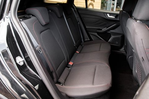 Ford Focus ST-LINE 36