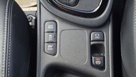 Toyota Yaris 1.5 VVT-h Dynamic Hatchback 5dr Petrol Hybrid E-CVT Euro 6 (s/s) (116 ps) 40