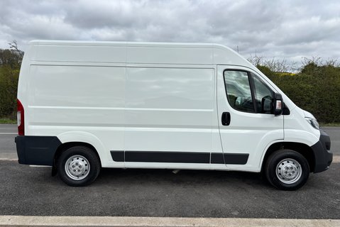 Citroen Relay 35 L2H2 Enterprise Panel Van with Tail Lift 10