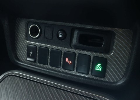 Mitsubishi Outlander 2.4h TwinMotor 13.8kWh Dynamic Safety SUV 5dr Petrol Plug-in Hybrid CVT 4WD 32