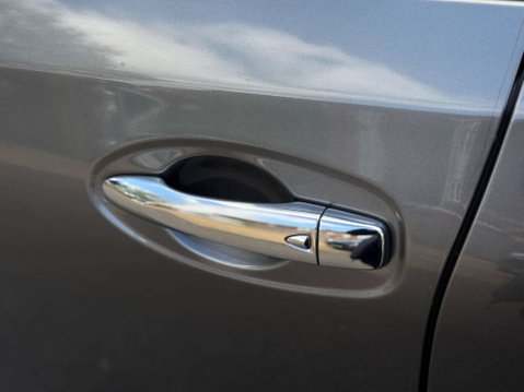 Nissan X-Trail 1.6 dCi Tekna XTRON Euro 5 (s/s) 5dr 27