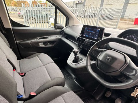 Peugeot Partner 1.5 Partner Professional Premium+ BHDi 7