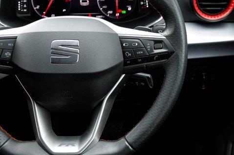 SEAT Ibiza TSI FR SPORT DSG 19