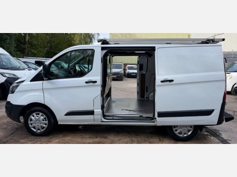 Ford Transit Custom 2.0 TDCi 250 Panel Van 5dr Diesel Manual L1 H1 (163 g/km, 104 bhp) 34