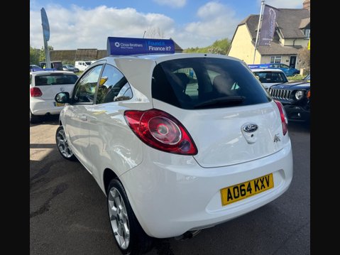 Ford Ka 1.2 Zetec Euro 5 (s/s) 3dr 5